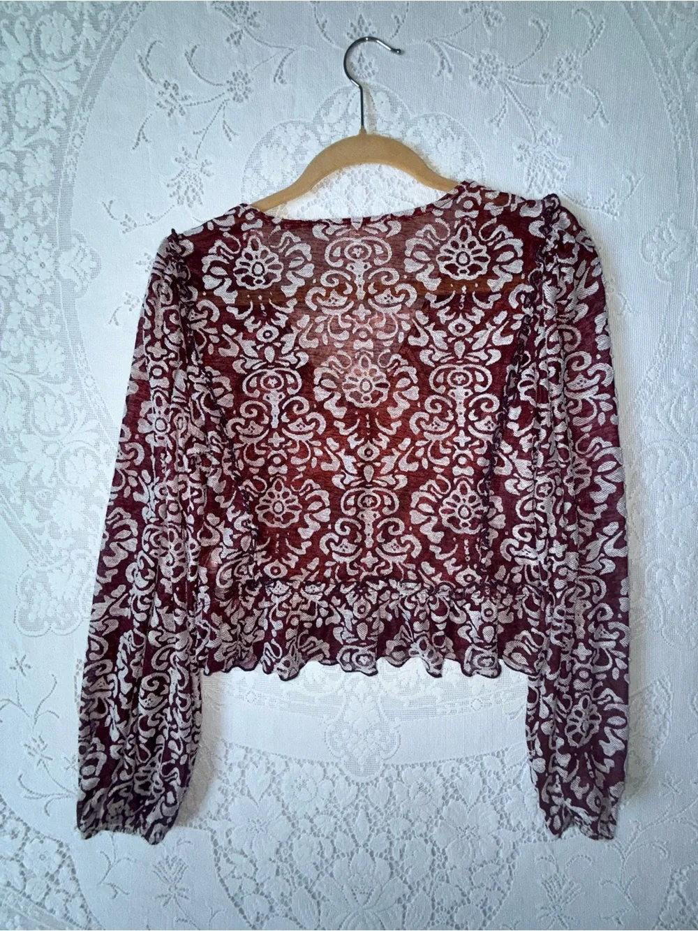 Anthropologie Burgundy Damask Ruffle Crop Top Blouse Medium Balloon Sleeve